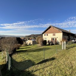 Vuarmarens : Maison jumelée, ancienne ferme