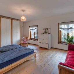 Ursy / Appartement et terrain priv&eacute; 2126m2